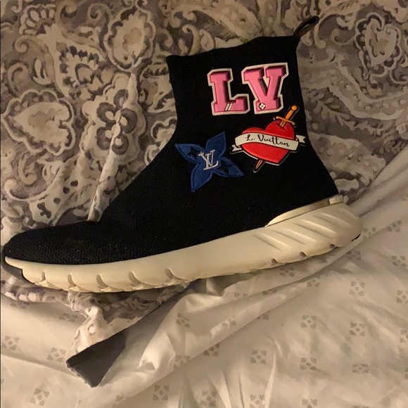 LV Black Heart Sock Sneacker - Picture 2 of 7